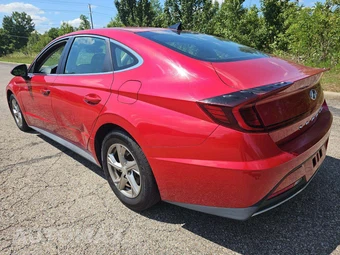 2021 Hyundai Sonata SE - miniatura 2