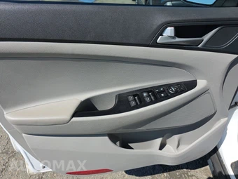 2021 Hyundai Tucson SE – miniatura 9