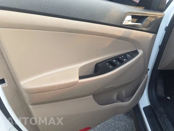 2021 Hyundai Tucson SE – miniatura 9
