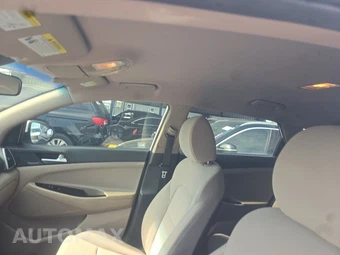 2021 Hyundai Tucson SE – miniatura 17