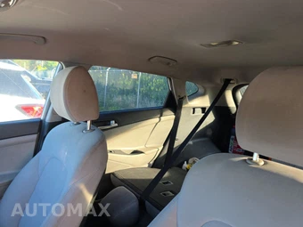 2021 Hyundai Tucson SE - miniatura 12