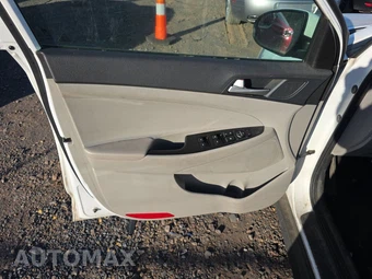 2021 Hyundai Tucson SE - miniatura 16