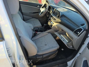 2021 Hyundai Tucson SE - miniatura 8