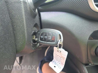 2021 Hyundai Tucson SE – miniatura 8