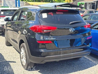 2021 Hyundai Tucson Value – miniatura 2