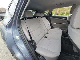 2021 Hyundai Tucson Value – miniatura 16