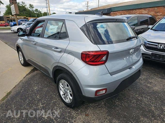 2021 Hyundai Venue SE - miniatura 2