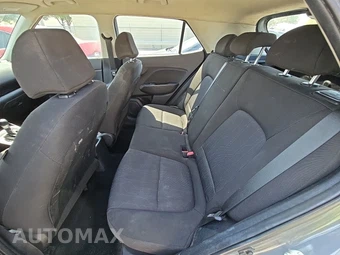 2021 Hyundai Venue SE - miniatura 13
