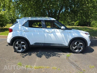 2021 Hyundai Venue SEL – miniatura 4