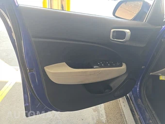 2021 Hyundai Venue SEL – miniatura 9