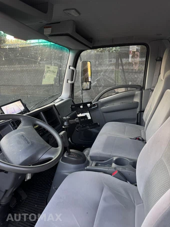 2021 Isuzu NPR HD Base Low Tilt - miniatura 12