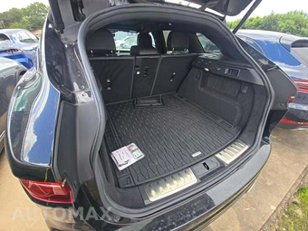 2021 Jaguar F-PACE S – miniatura 14