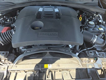 2021 Jaguar F-PACE S – miniatura 15