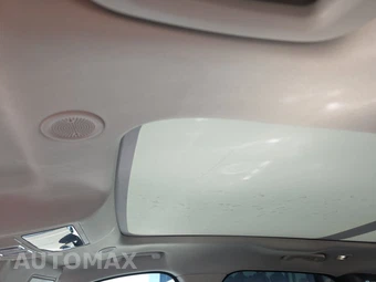 2021 Jaguar F-PACE S – miniatura 21