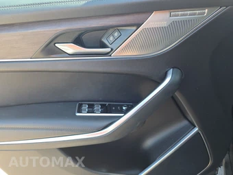 2021 Jaguar F-PACE S – miniatura 9