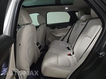 2021 Jaguar F-PACE S – miniatura 13