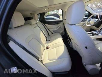 2021 Jaguar F-PACE S – miniatura 16