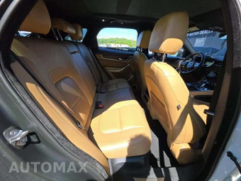 2021 Jaguar F-PACE S – miniatura 16