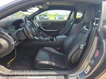 2021 Jaguar F-TYPE P300 Coupe - miniatura 3