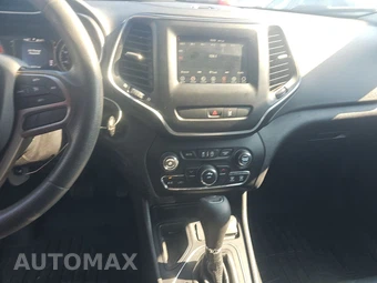 2021 Jeep Cherokee Latitude - miniatura 11