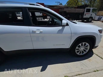 2021 Jeep Cherokee Latitude - miniatura 5