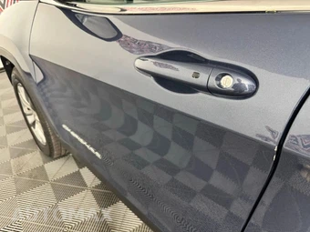 2021 Jeep Cherokee Latitude Lux - miniatura 24