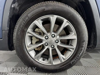 2021 Jeep Cherokee Latitude Lux - miniatura 43