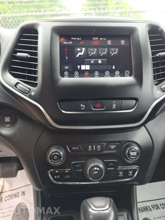 2021 Jeep Cherokee Latitude Plus - miniatura 10