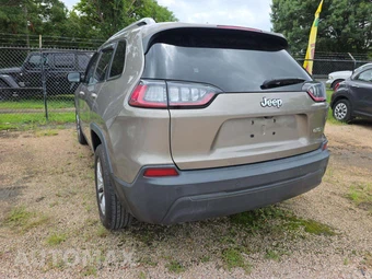 2021 Jeep Cherokee Latitude Plus - miniatura 2