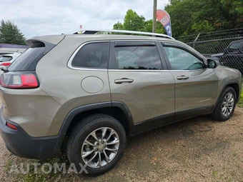 2021 Jeep Cherokee Latitude Plus - miniatura 4