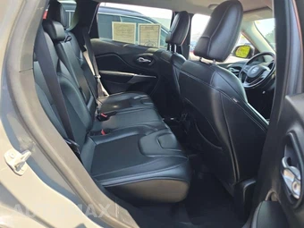 2021 Jeep Cherokee Latitude Plus - miniatura 16