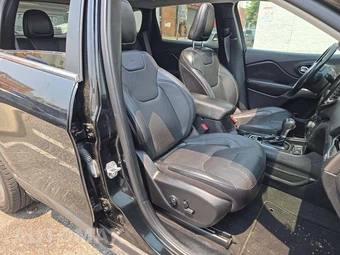 2021 Jeep Cherokee Limited - miniatura 18