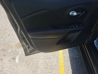 2021 Jeep Cherokee Trailhawk - miniatura 9
