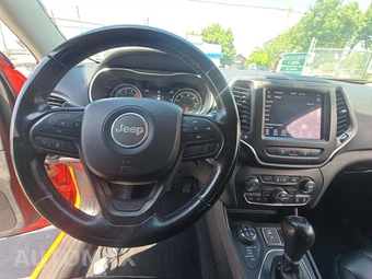 2021 Jeep Cherokee Trailhawk - miniatura 10
