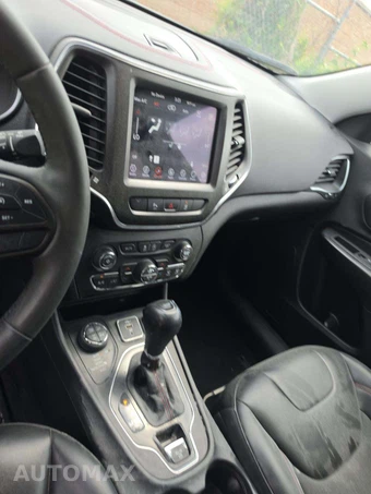 2021 Jeep Cherokee Trailhawk - miniatura 10
