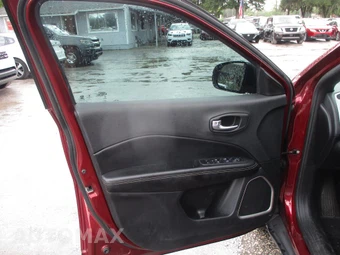 2021 Jeep Compass 80th Special Edition - miniatura 14