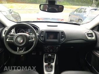 2021 Jeep Compass Latitude – miniatura 11