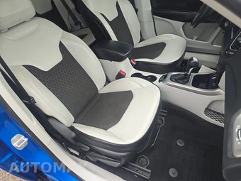 2021 Jeep Compass Latitude - miniatura 8