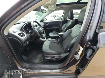 2021 Jeep Compass Latitude – miniatura 3