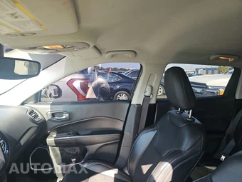 2021 Jeep Compass Latitude - miniatura 17