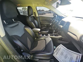 2021 Jeep Compass Latitude - miniatura 8
