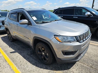 2021 Jeep Compass Latitude - miniatura 3