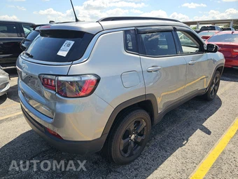 2021 Jeep Compass Latitude - miniatura 4