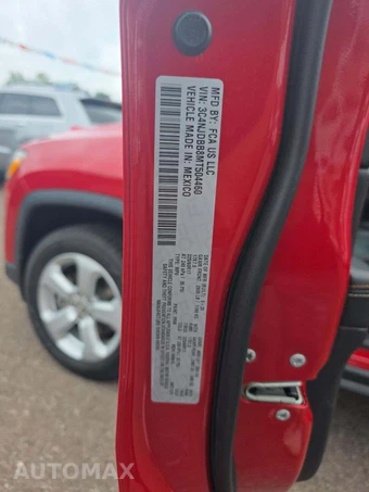 2021 Jeep Compass Latitude - miniatura 2