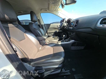 2021 Jeep Compass Latitude - miniatura 8