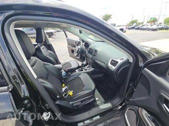 2021 Jeep Compass Latitude - miniatura 18