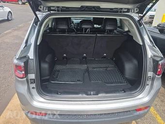 2021 Jeep Compass Latitude - miniatura 16