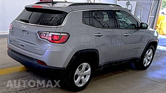 2021 Jeep Compass Latitude - miniatura 4