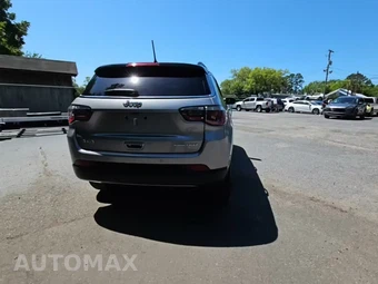 2021 Jeep Compass Limited - miniatura 4