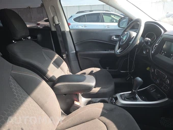 2021 Jeep Compass Sport – miniatura 8